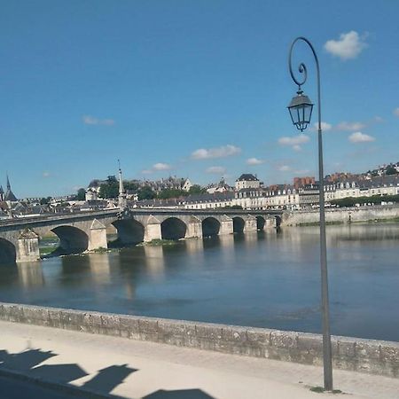La Petite Maison Du Quai Apartment บลัวส์ ภายนอก รูปภาพ
